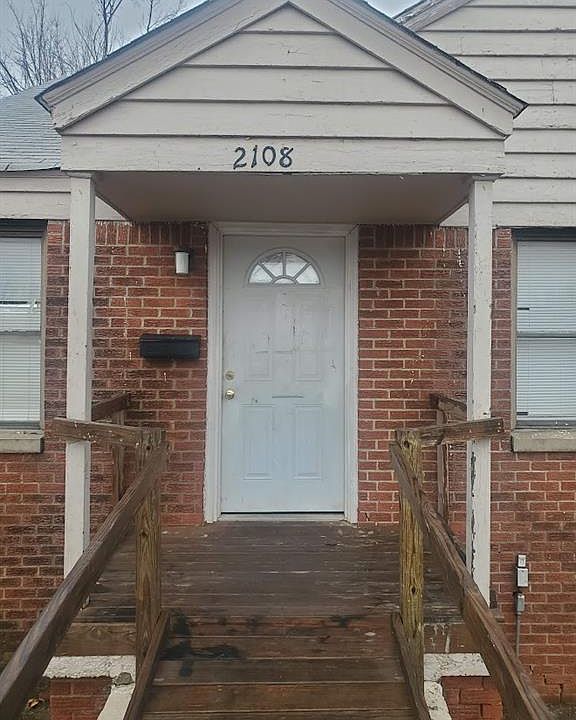 1st image of 2108 NE 23rd St