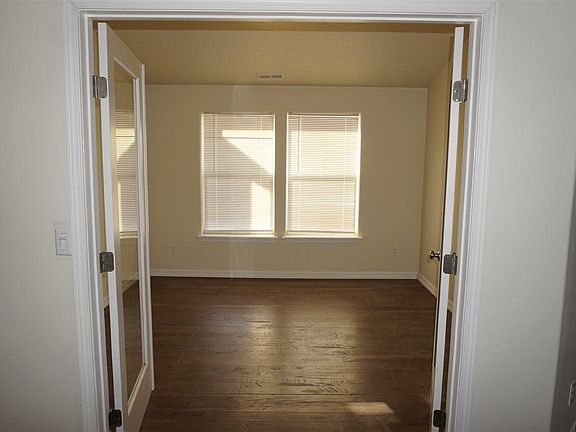 5th image of 5715 Westport Ln