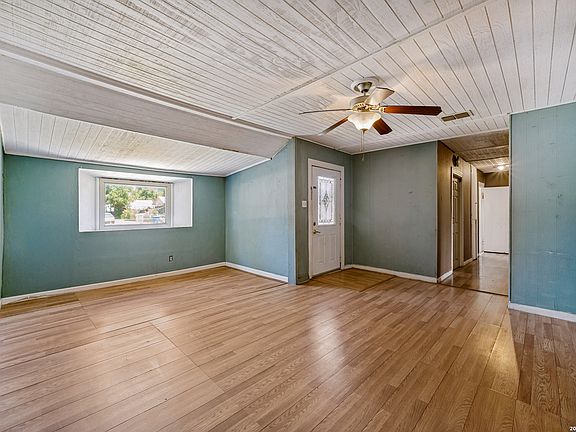 2nd image of 146 Mary Helen Dr