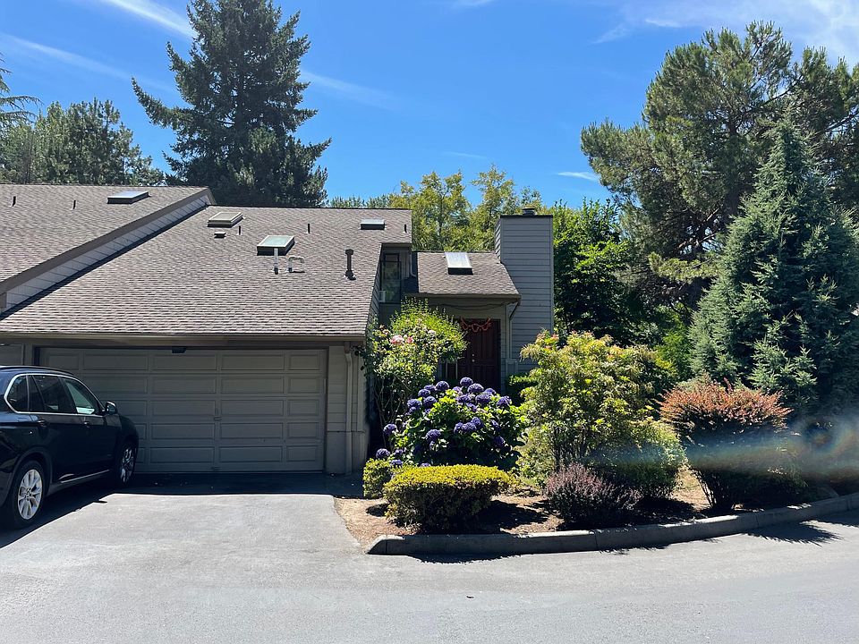 1st image of 10 143rd Ave SE #10