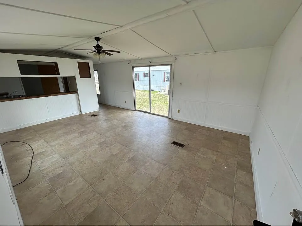 Fixer Upper For Sale $6,000 — Photo 2