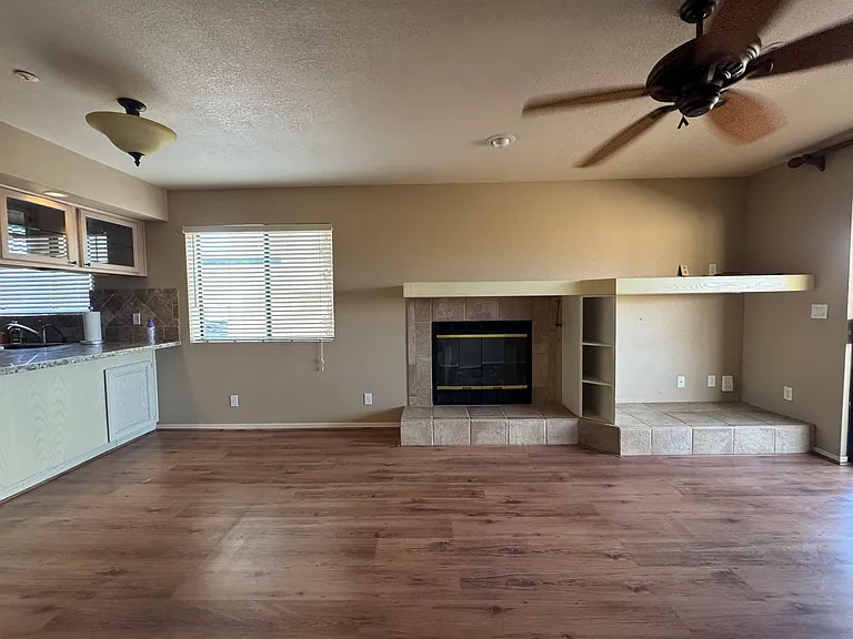 2022 Merrill Ln #6D — Photo 14