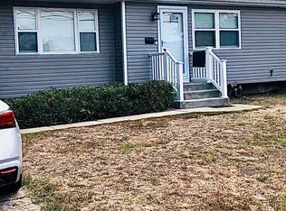 175 Charter Oaks Ave, Brentwood, NY 11717
