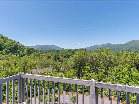 5th image of 71 Reservoir Dr