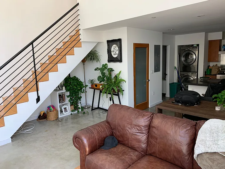 1120 N El Centro Ave #10 — Photo 9