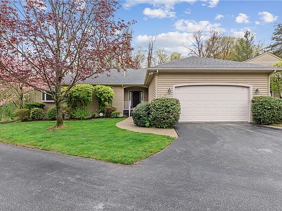 2nd image of 154 Pine Glen Dr #154