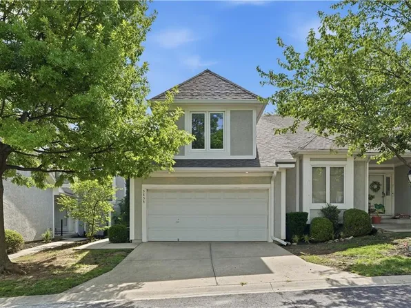 5855 Park Cir, Shawnee, KS 66216
