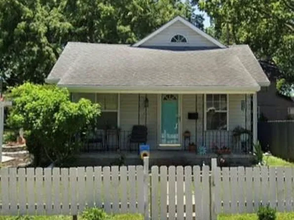 601 W 77th St, Kansas City, MO 64114