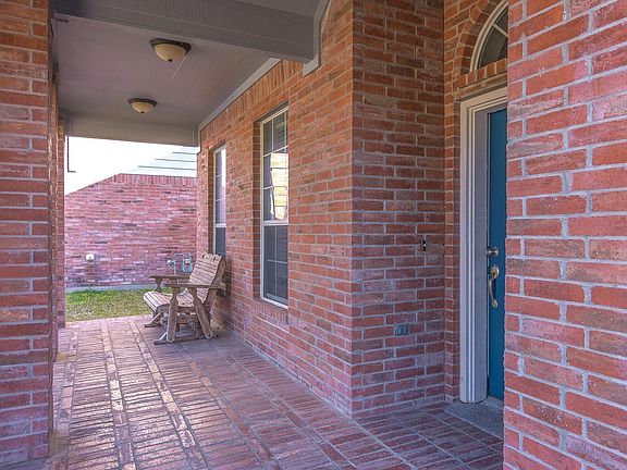 4th image of 10303 Mills Run Dr