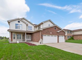 5010 W Hawk Ln, Monee, IL 60449