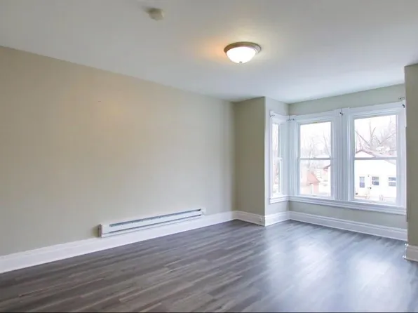658 Lawson Ave E #3, Saint Paul, MN 55106