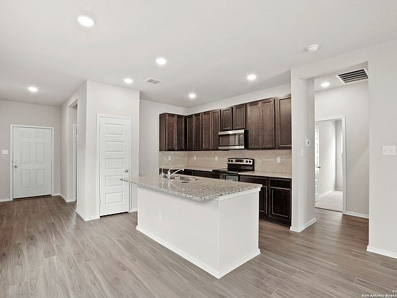 2nd image of 2414 Redlove Drive