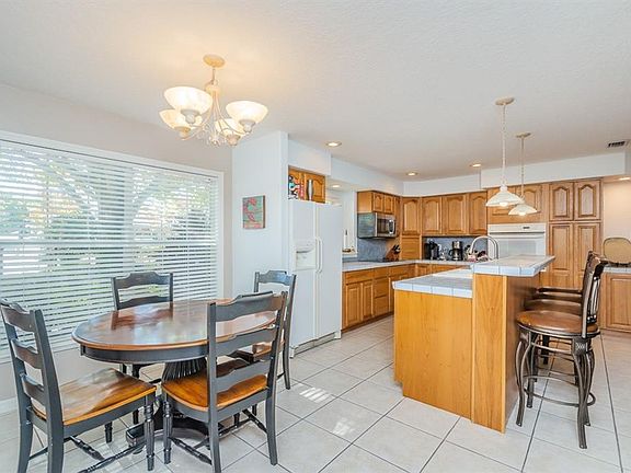5th image of 3131 N Canal Dr