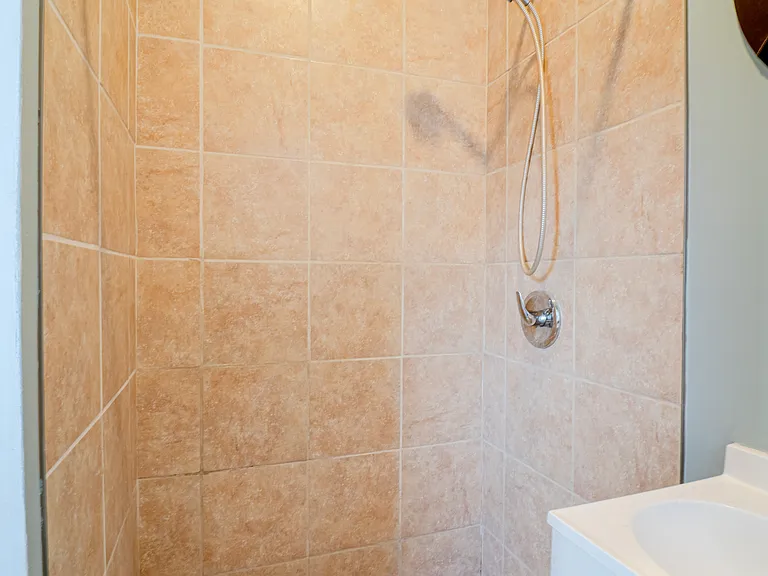 908 N 41st St #2R — Photo 11