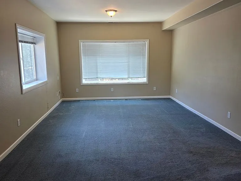 20800 W Willow Springs Dr — Photo 14