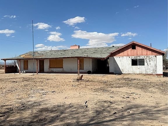 2nd image of 45334 Yermo Rd