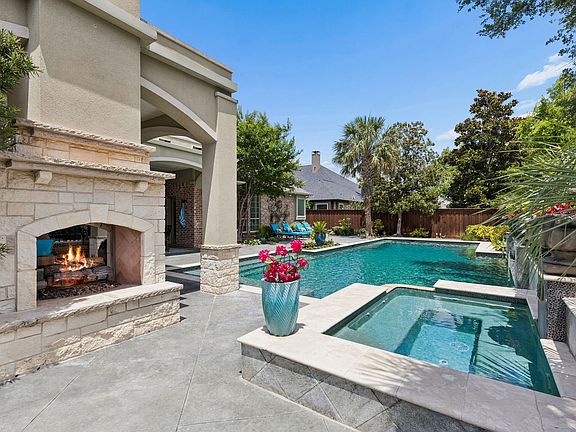 4th image of 1806 San Carlos Ave