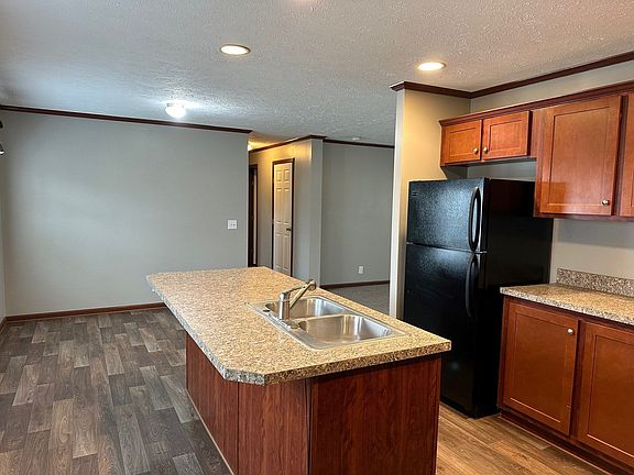 4th image of 9800 Bloomsbury Cir #598