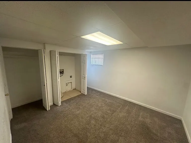 908 Ensign St #B — Photo 4