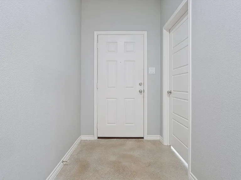 1468 Dryden Ave — Photo 6