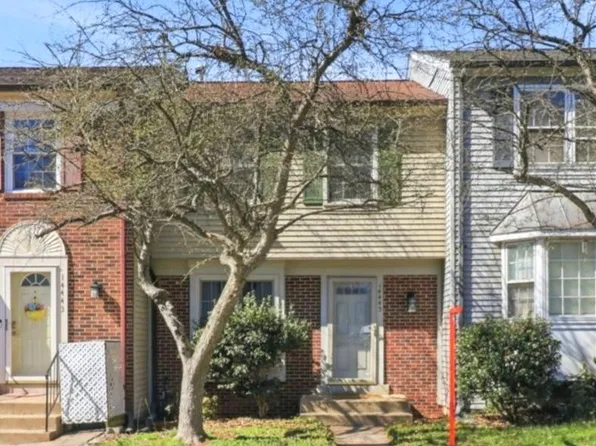 14445 Salisbury Plain Ct, Centreville, VA 20120