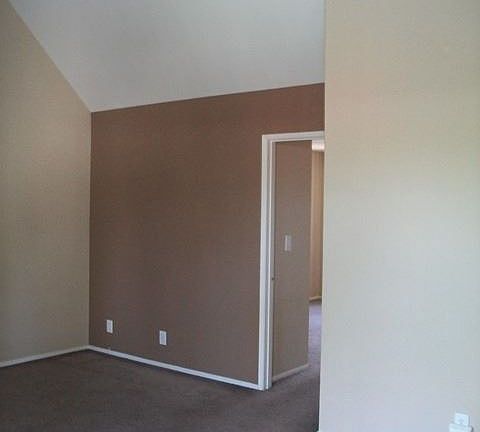 5th image of 437 Lime Ave APT F
