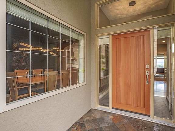 5th image of 628 Spruceview Pl S
