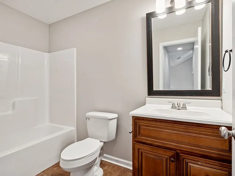 257 Williamsburg Cir — Photo 20