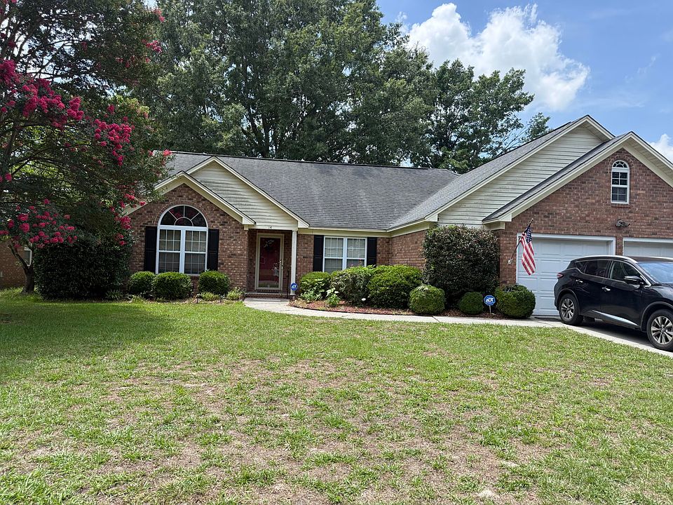 1st image of 14 Radcliff Dr
