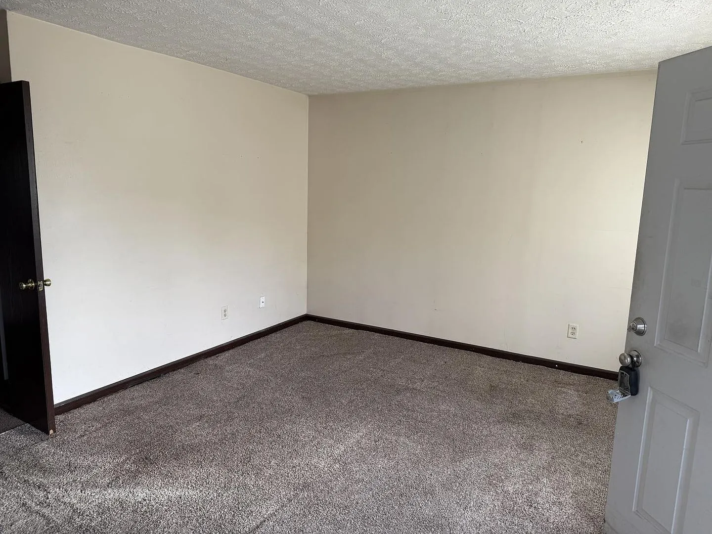 1248 Green Valley Dr — Photo 3