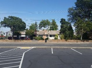 2432 Walnut Ave, Carmichael, CA 95608
