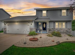 9 Sage Cir, Madison, WI 53704