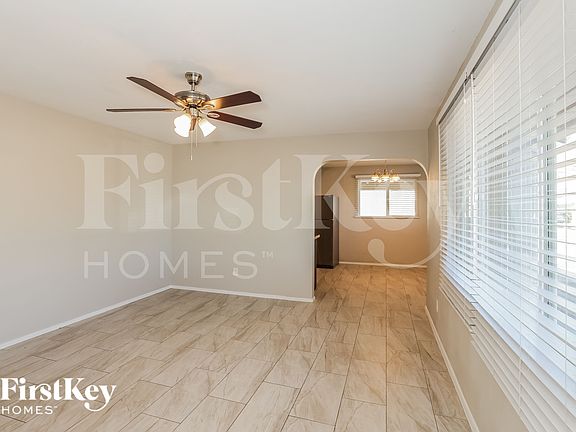 3rd image of 8722 N 30th Dr