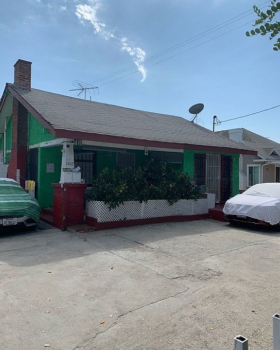 1st image of 1402 N Alexandria Ave