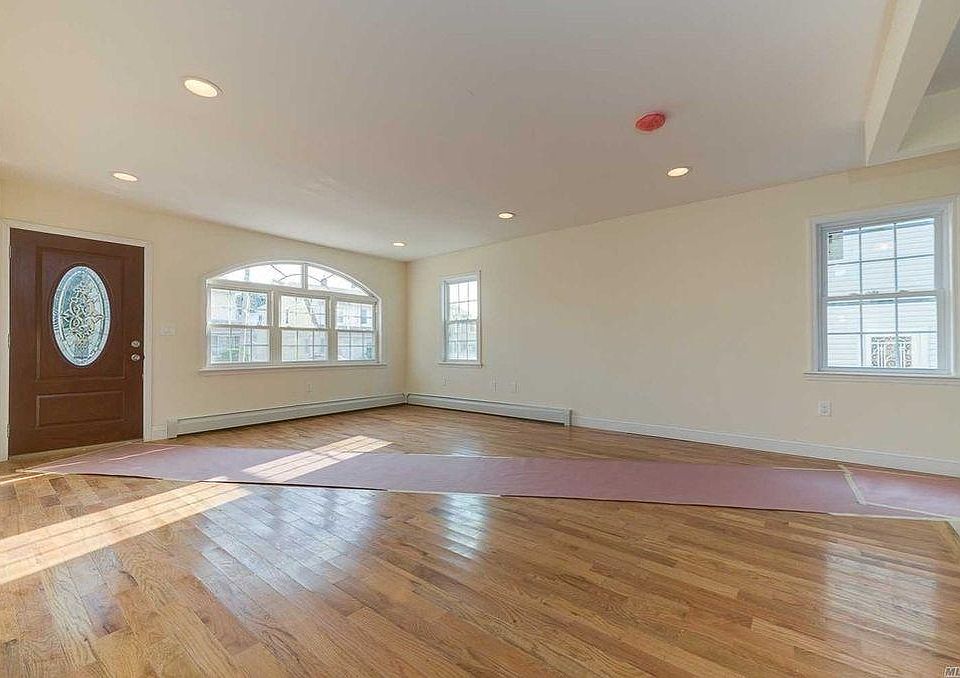 2nd image of 13137 Mathewson Ct Floor 1