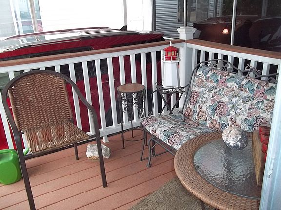 5th image of 3403 E Main St #807