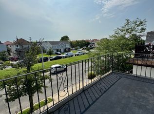 365 W Hudson St Floor 2, Long Beach, NY 11561