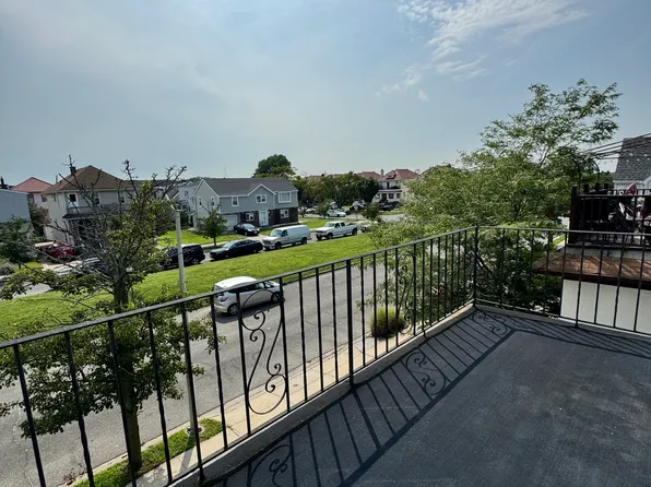 365 W Hudson St Floor 2, Long Beach, NY 11561
