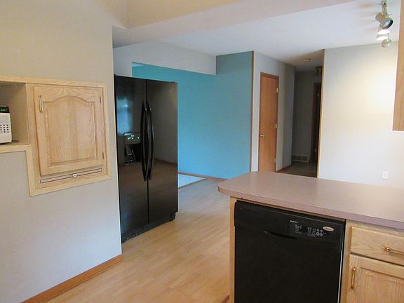 4th image of 4188 Elizabeth Dr
