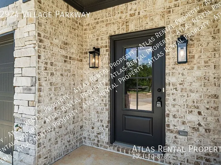 22924 Village Pkwy — Photo 4