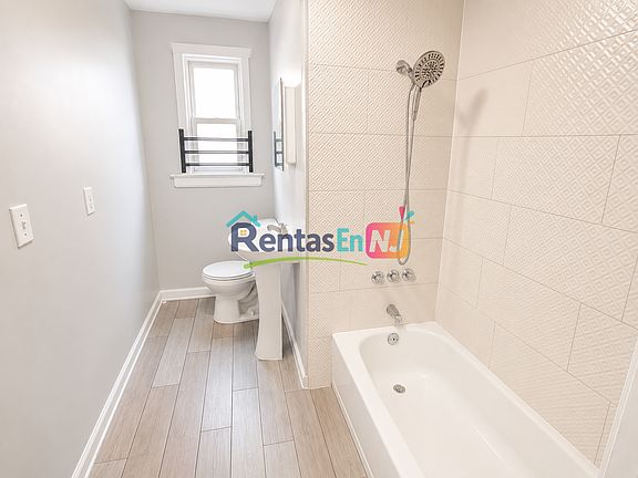 2nd image of 58-60 Clinton Pl #2C