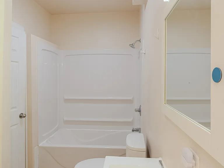 555 Locust St #2 — Photo 9