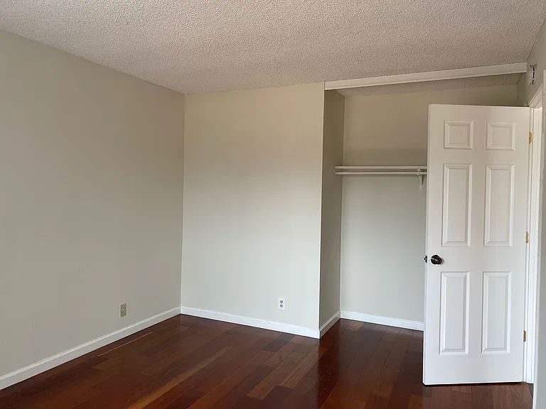 3423 Catalina Ave — Photo 15