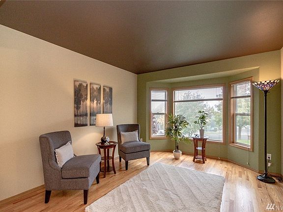 3rd image of 4546 44th St NE