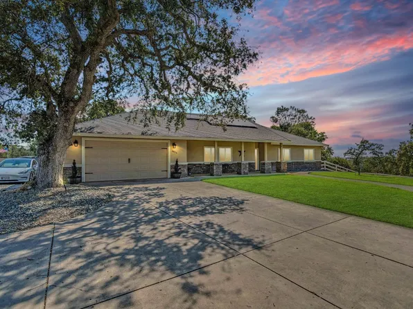 8855 Honda Ln, Valley Springs, CA 95252