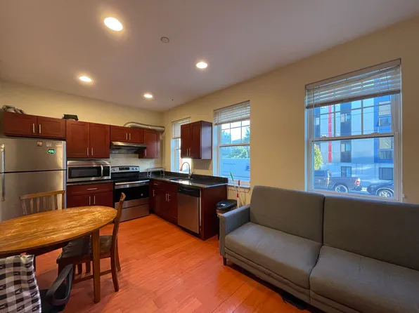 4019 Baring St APT 1F, Philadelphia, PA 19104