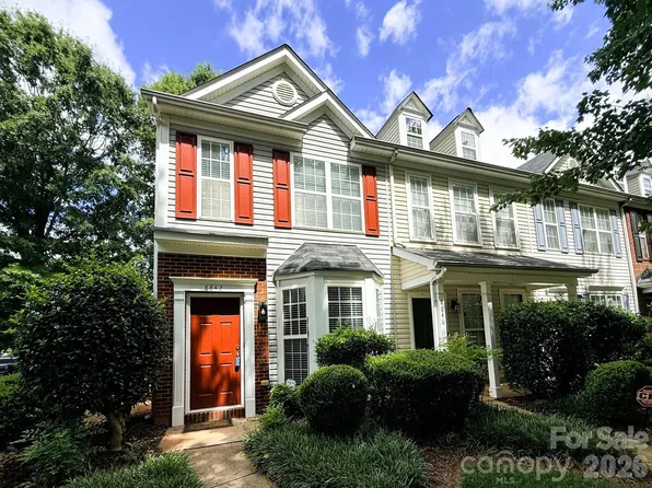 8842 Gerren Ct, Charlotte, NC 28217