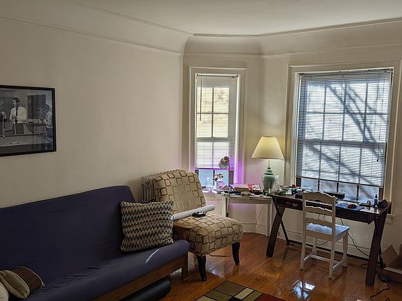 2nd image of 1121 W Washington Blvd #3C