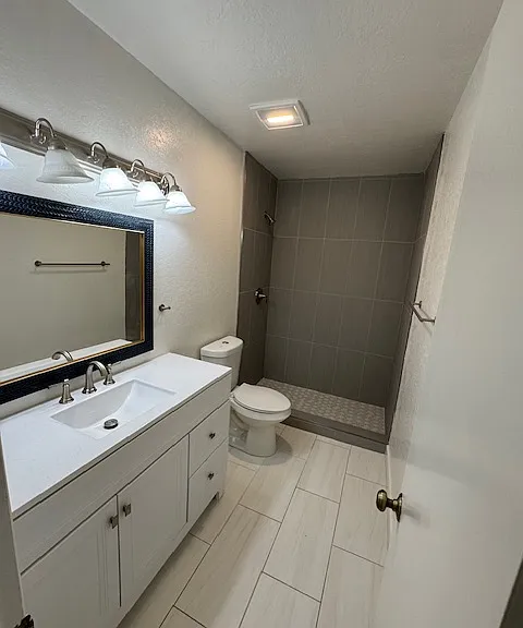 333 Greentree Rd — Photo 9