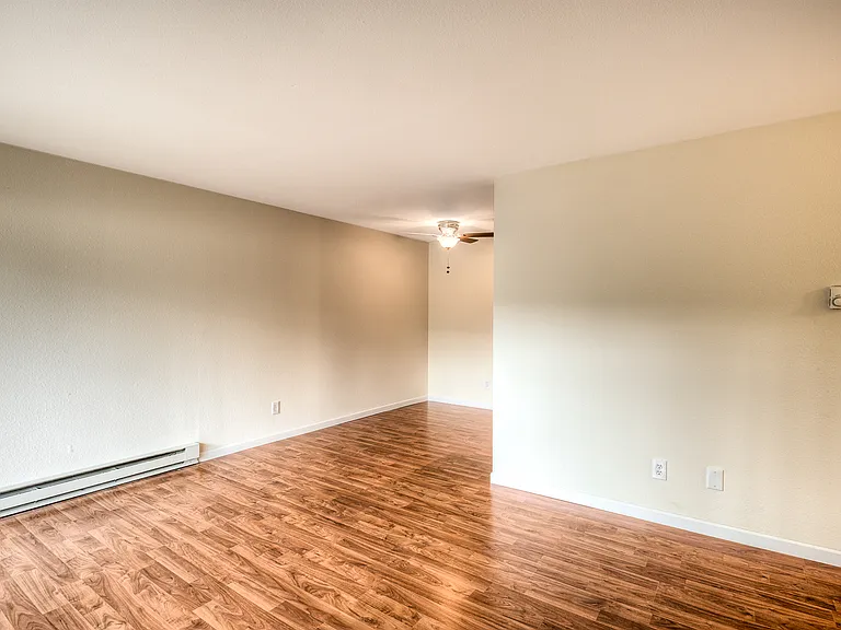 Kirkwood Apartments — Photo 2